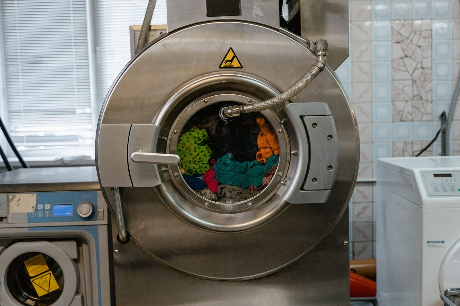 How to Remove Mould from a Washing Machine Drawer How to Remove Mould from a Washing Machine Drawer